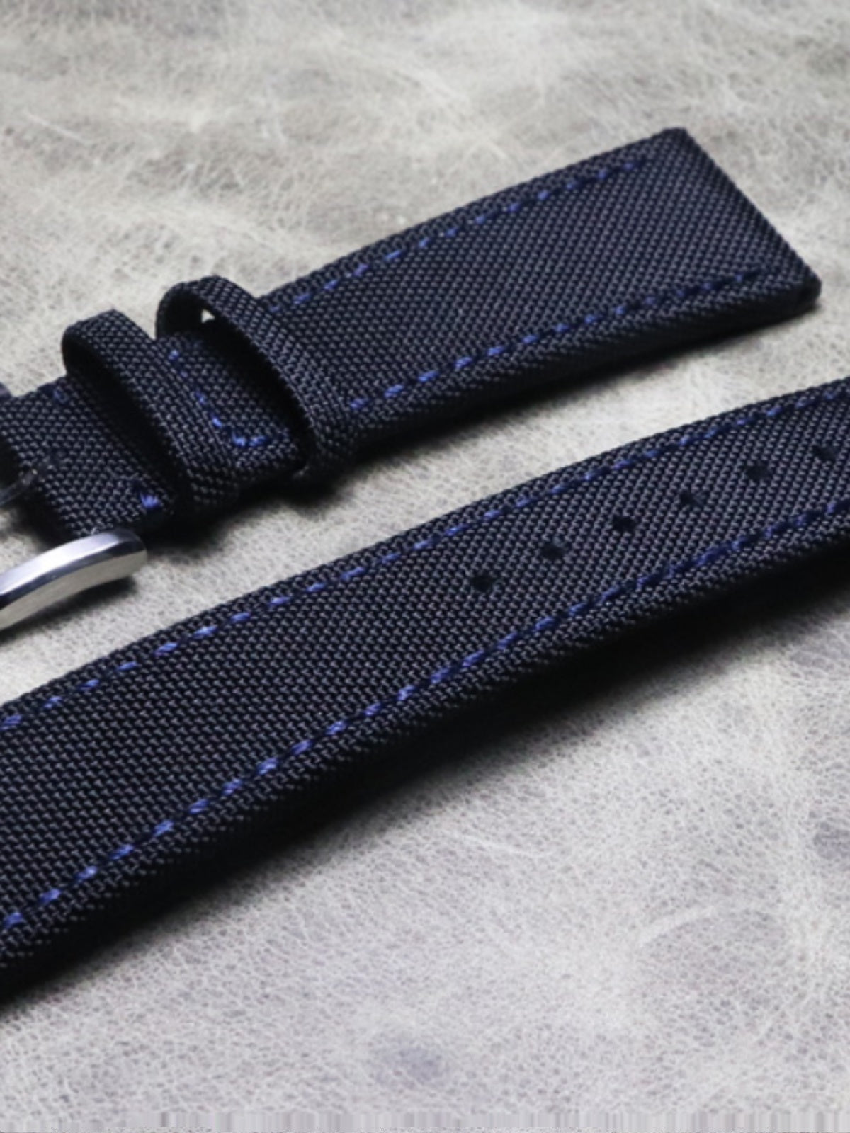 Blue and Blue Stitches 20mm 22mm Composite Fiber Watch Strap Genuine Leather Strap Sports Watch Outdoor Mountaineering Watch High Quality