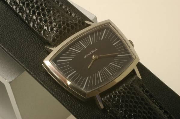 1960s Juvenia Manual winding watch Stainless steel case - Murphy Johnson Watches Co.